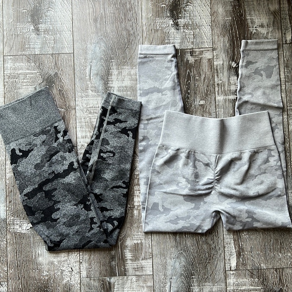 Two medium camouflage leggings